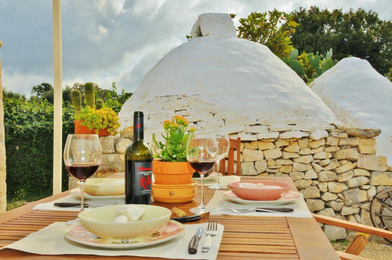 الشقق الفندقية أوستونيفي  Trulli Vules المظهر الخارجي الصورة