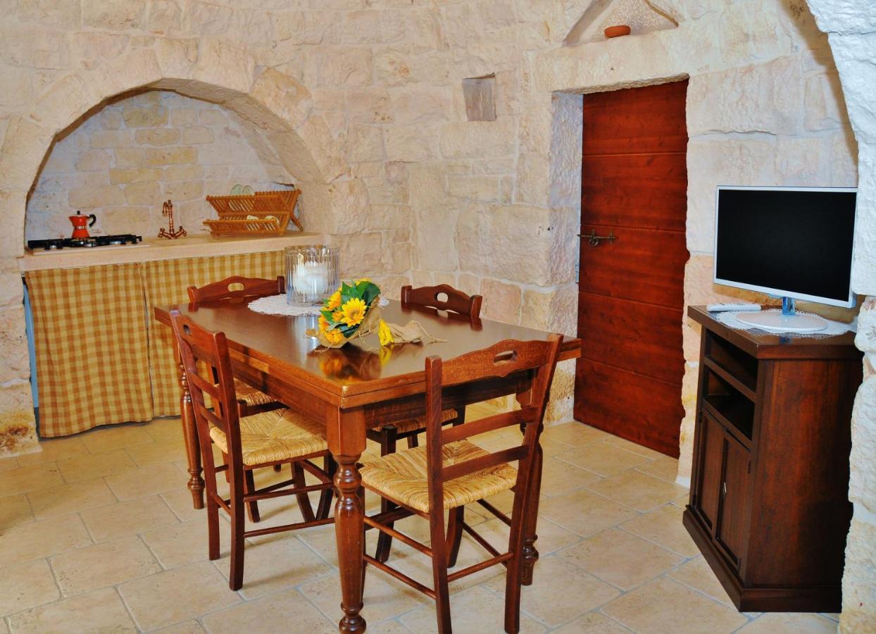 الشقق الفندقية أوستونيفي  Trulli Vules المظهر الخارجي الصورة