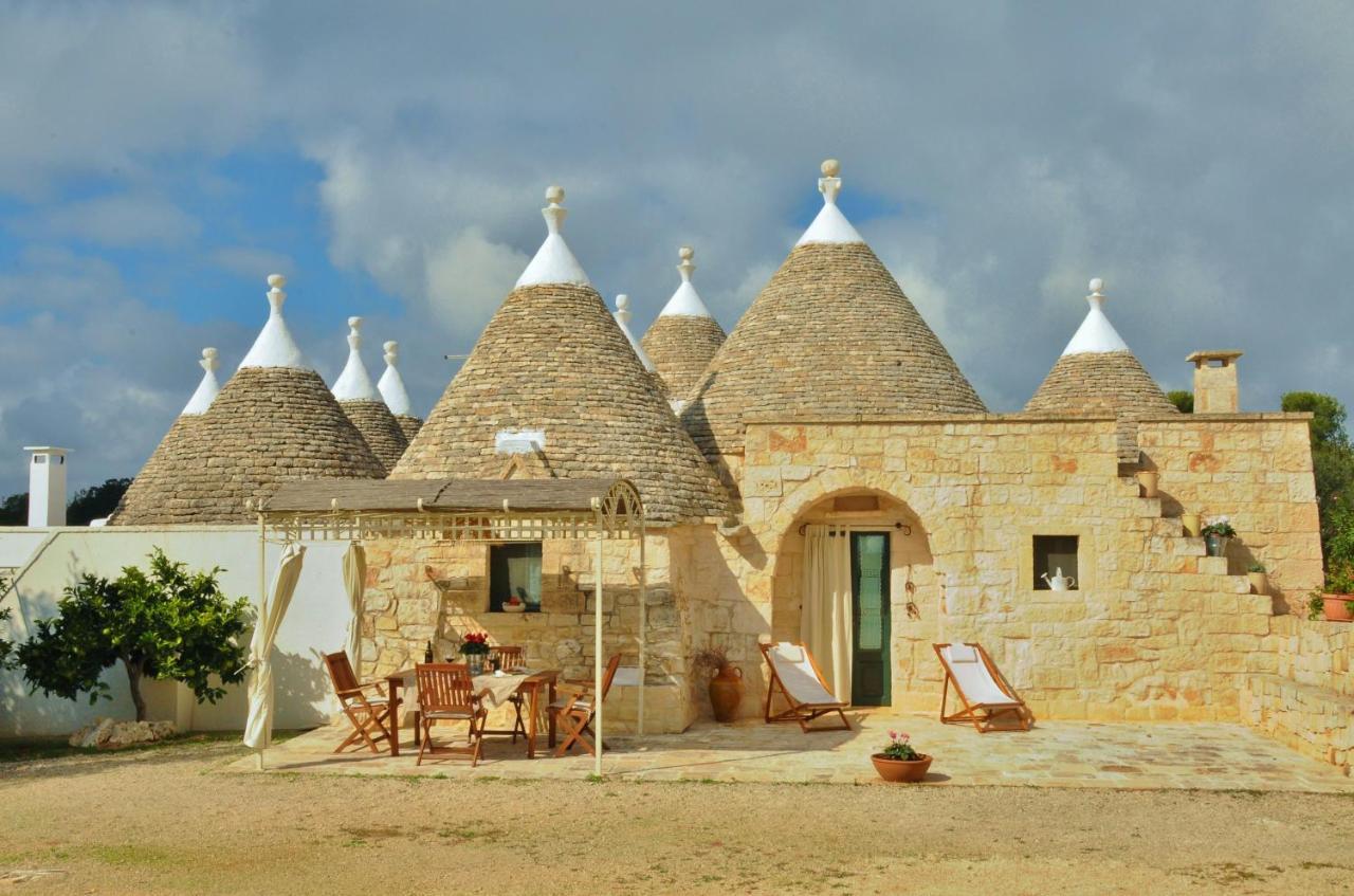 الشقق الفندقية أوستونيفي  Trulli Vules المظهر الخارجي الصورة
