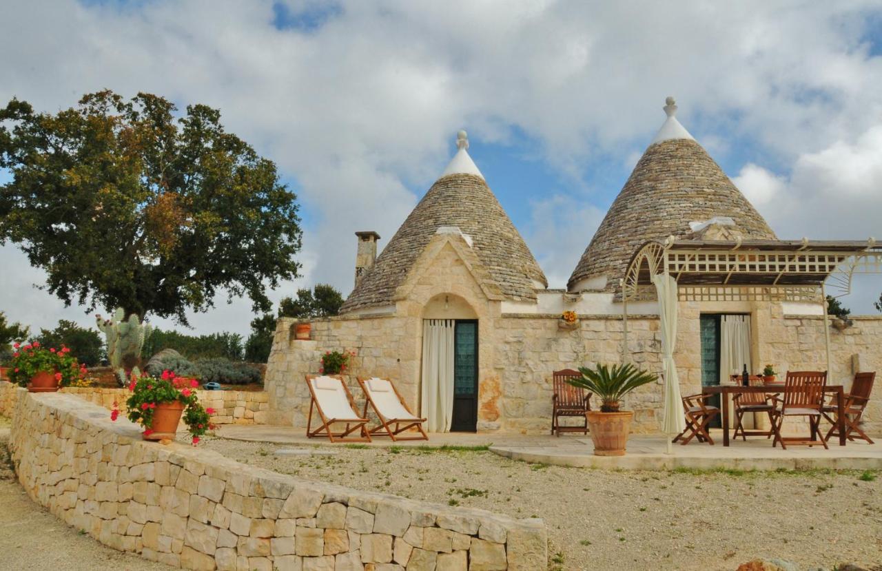 الشقق الفندقية أوستونيفي  Trulli Vules المظهر الخارجي الصورة