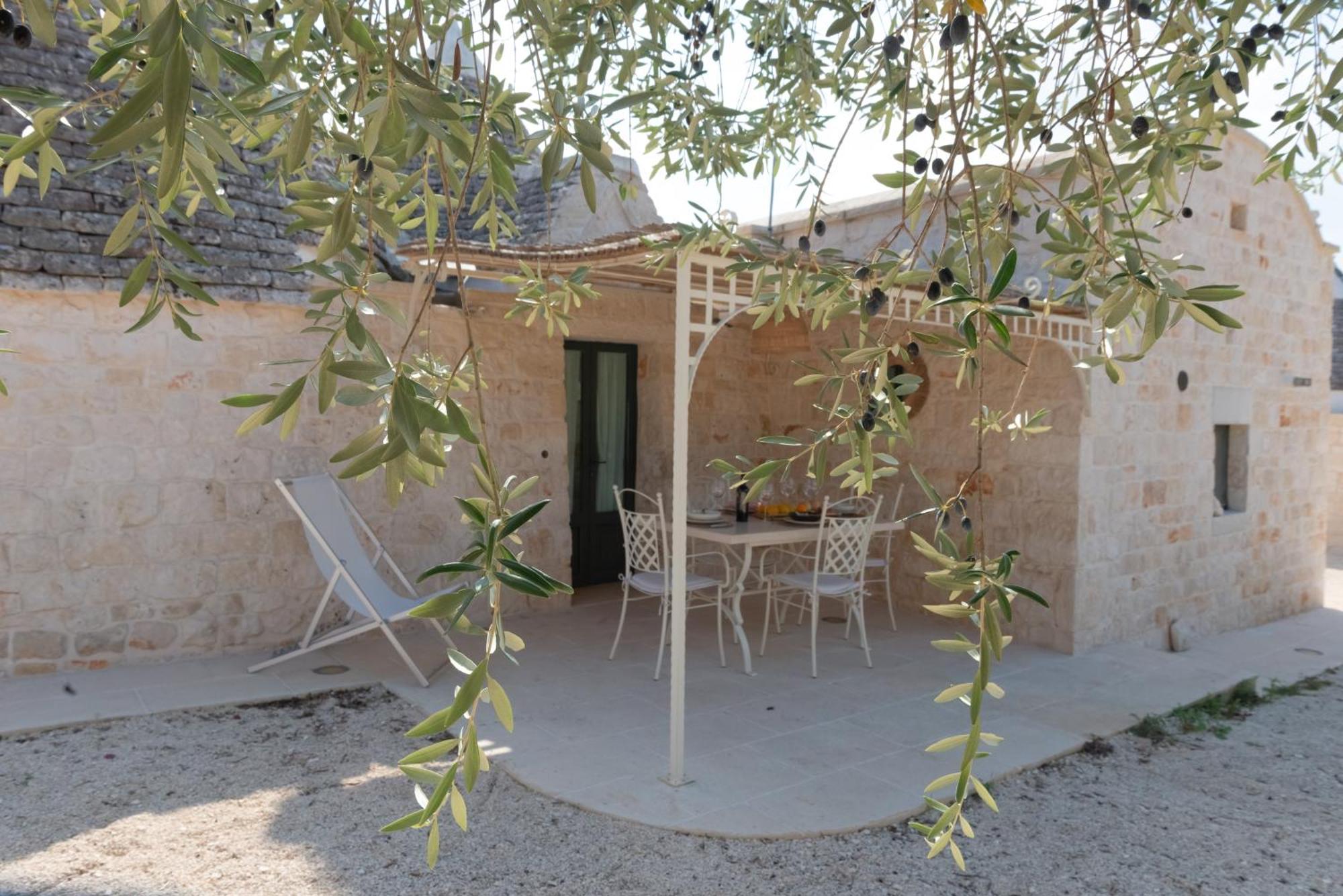 الشقق الفندقية أوستونيفي  Trulli Vules الغرفة الصورة
